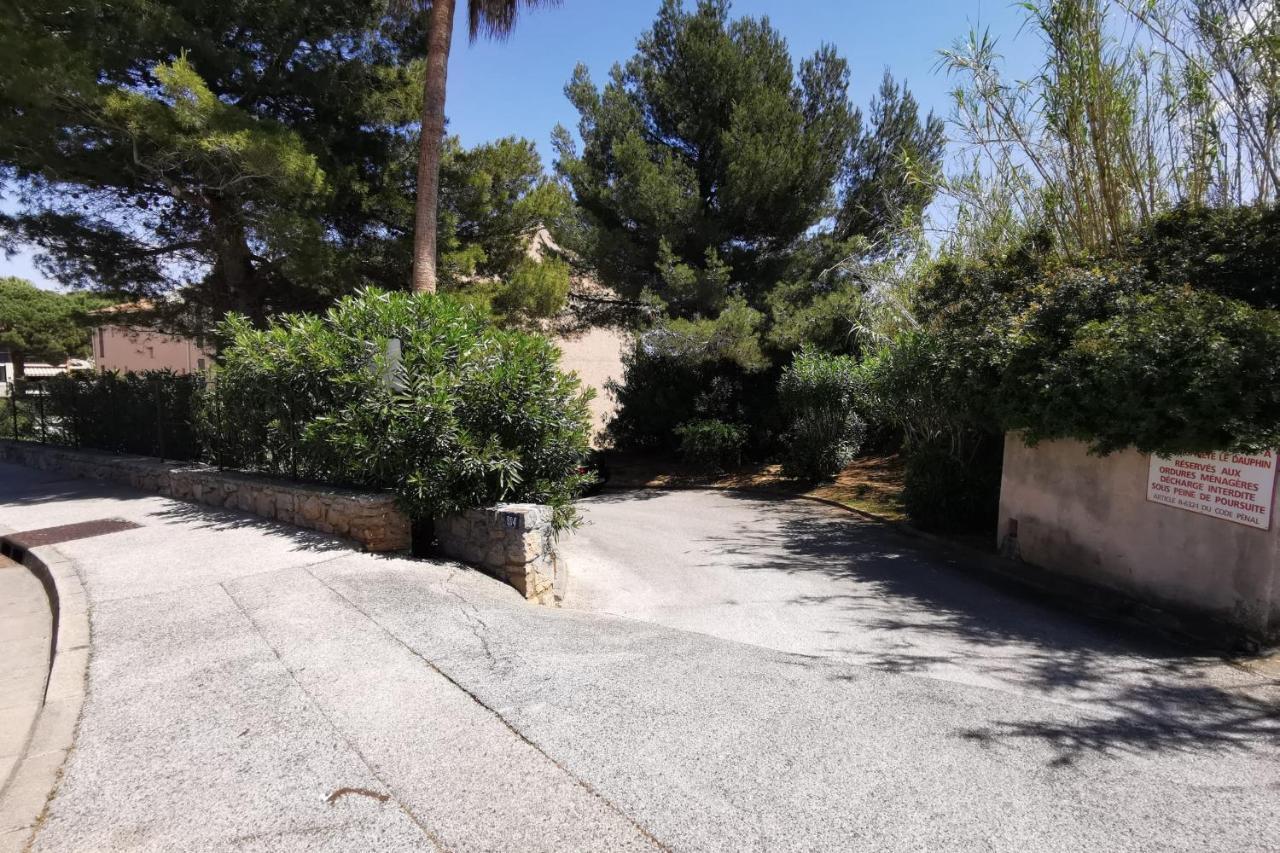 Cosy Duplex For 4 In Giens With Parking Apartment