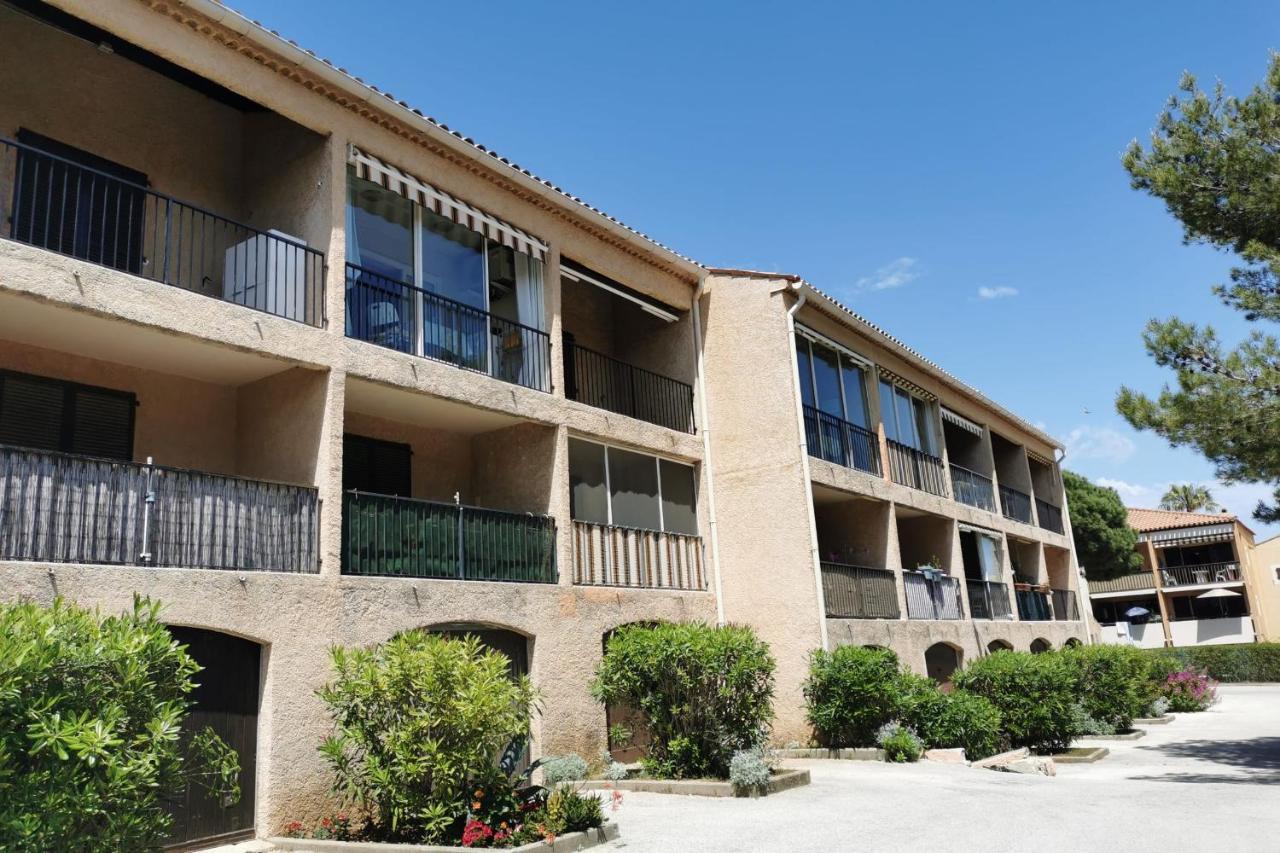 Apartment Cosy Duplex For 4 In Giens With Parking