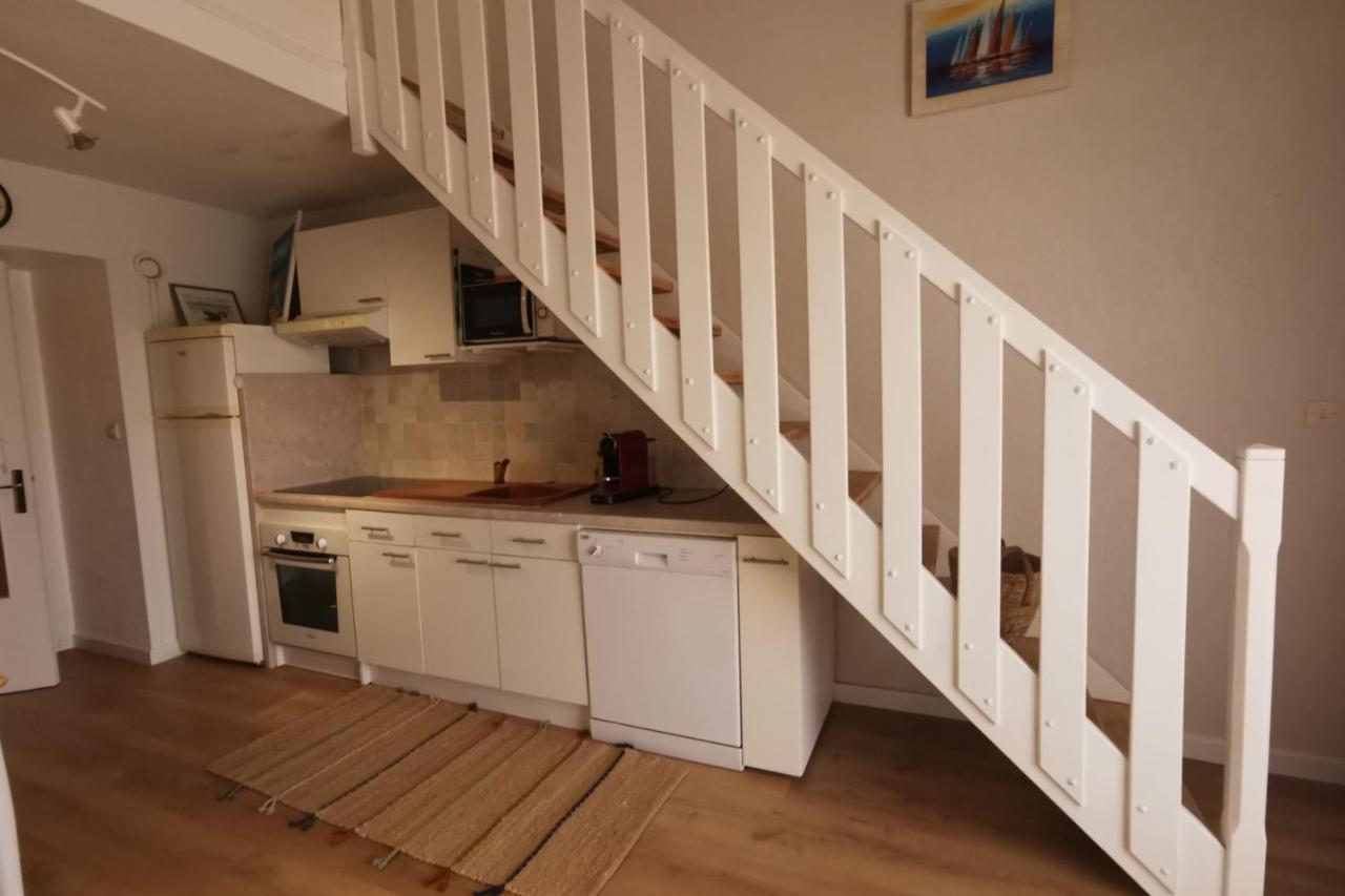 Cosy Duplex For 4 In Giens With Parking *